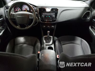 Zdjęcie 8 z 14 samochodu: 2013 CHRYSLER 200 LX VIN:1C3CCBAB2DN767488 - miniatura