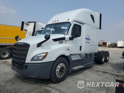 Drugie zdjęcie samochodu z przodu: 2018 FREIGHTLINER CASCADIA 126 SEMI TRUCK VIN:3AKJHHDR0JSJN4757 - miniatura