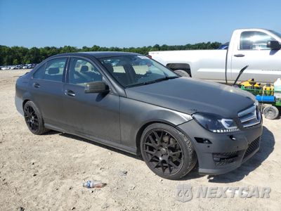 Czwarte zdjęcie samochodu z boku: 2012 MERCEDES-BENZ C 300 4MATIC VIN:WDDGF8BB0CR236633 - miniatura