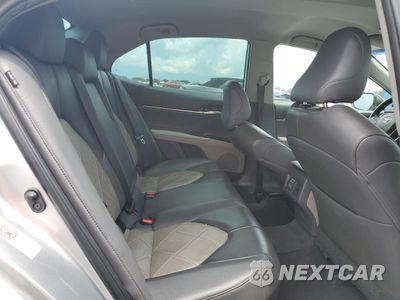 Zdjęcie 10 z 12 samochodu: 2018 TOYOTA CAMRY HYBRID VIN:4T1B21HKXJU004240 - miniatura