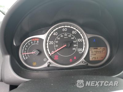 Zdjęcie 9 z 14 samochodu: 2012 MAZDA MAZDA2 VIN:JM1DE1LYXC0135145 - miniatura