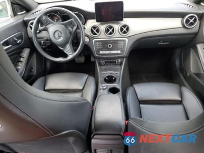 Zdjęcie 8 z 12 samochodu: 2019 MERCEDES-BENZ CLA 250 4MATIC VIN:WDDSJ4GBXKN774868 - miniatura