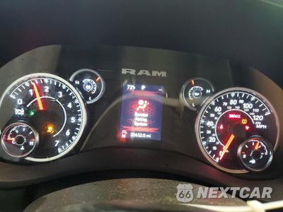 Zdjęcie 9 z 13 samochodu: 2023 RAM 2500 TRADESMAN VIN:3C6UR5HJ5PG587519 - miniatura