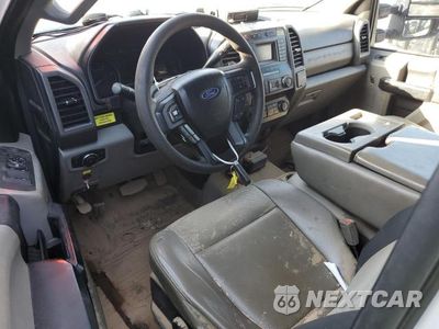 Zdjęcie 8 z 13 samochodu: 2019 FORD F550 SUPER DUTY VIN:1FD0W5HT8KEE26921 - miniatura