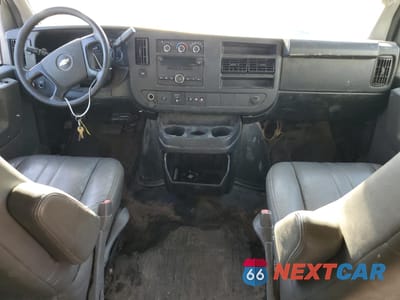 Zdjęcie 8 z 13 samochodu: 2014 CHEVROLET EXPRESS G2500 VIN:1GCWGGFA7E1166550 - miniatura