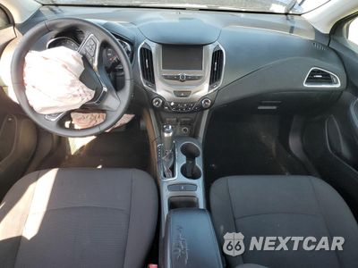 Zdjęcie 8 z 13 samochodu: 2018 CHEVROLET CRUZE LT VIN:1G1BE5SM6J7171408 - miniatura