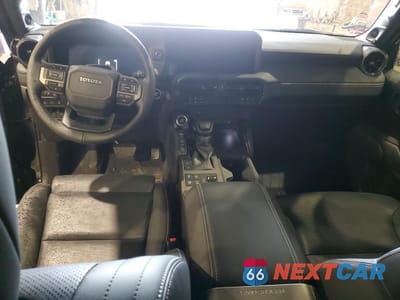 Zdjęcie 8 z 13 samochodu: 2024 TOYOTA LAND CRUISER BASE VIN:JTEABFAJXR5008501 - miniatura