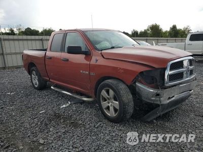 Czwarte zdjęcie samochodu z boku: 2009 DODGE RAM 1500 VIN:1D3HB18T29S736545 - miniatura