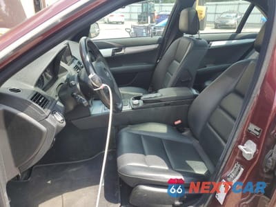 Zdjęcie 7 z 12 samochodu: 2008 MERCEDES-BENZ C 300 4MATIC VIN:WDDGF81X88F157815 - miniatura