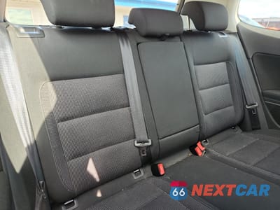 Zdjęcie 10 z 12 samochodu: 2010 VOLKSWAGEN GOLF VIN:WVWBA7AJ2AW379488 - miniatura