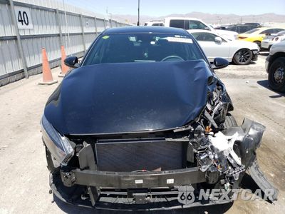 Piąte zdjęcie samochodu w środku: 2023 KIA FORTE GT LINE VIN:3KPF54AD1PE640112 - miniatura