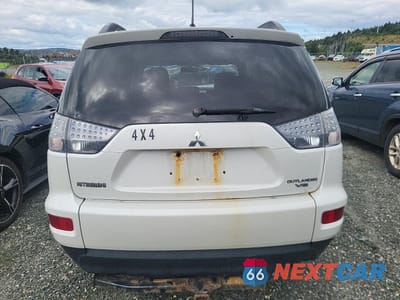 Zdjęcie 6 z 13 samochodu: 2010 MITSUBISHI OUTLANDER XLS VIN:JA4JT3AX1AZ601711 - miniatura
