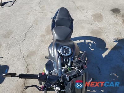Piąte zdjęcie samochodu w środku: 2018 KAWASAKI ER650 H VIN:JKAEREH18JDA24818 - miniatura