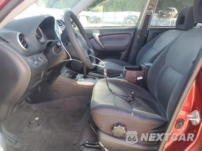 Zdjęcie 7 z 13 samochodu: 2004 TOYOTA RAV4 VIN:JTEGD20V440021400 - miniatura