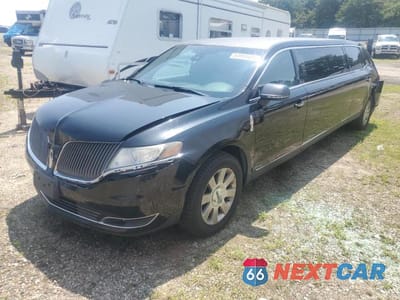2013 LINCOLN MKT 2L1MJ5LK8DBL58375 - główne zdjęcie licytacji z USA - miniatura