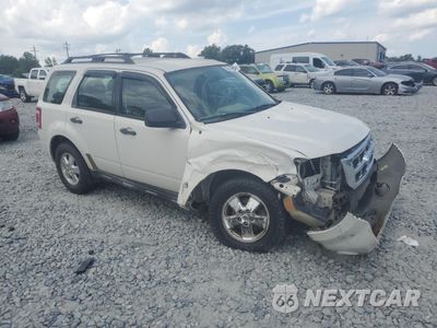 Czwarte zdjęcie samochodu z boku: 2011 FORD ESCAPE XLS VIN:1FMCU0C75BKB57794 - miniatura