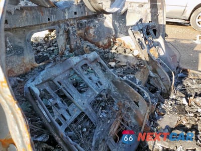 Zdjęcie 10 z 11 samochodu: 2007 BMW Motorrad M6 VIN:WBSEH93507B798548 - miniatura