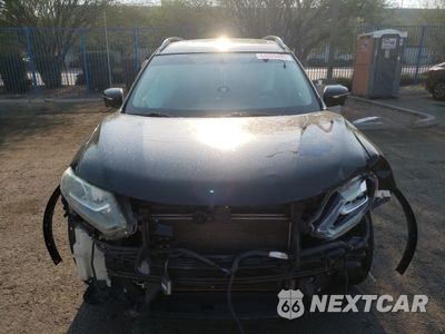Piąte zdjęcie samochodu w środku: 2015 NISSAN ROGUE S VIN:5N1AT2MV6FC751474 - miniatura