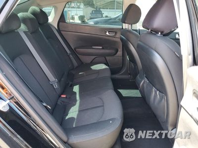 Zdjęcie 10 z 12 samochodu: 2016 KIA OPTIMA LX VIN:5XXGT4L34GG047804 - miniatura