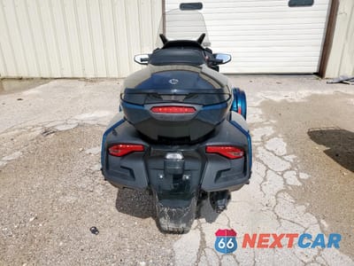 Czwarte zdjęcie samochodu z boku: 2021 CAN-AM SPYDER ROADSTER RT VIN:2BXNBDD25MV001554 - miniatura