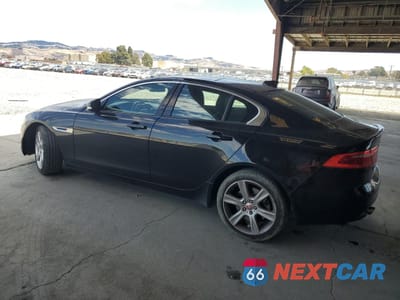 Drugie zdjęcie samochodu z przodu: 2017 JAGUAR XE PREMIUM VIN:SAJAD4BG6HA950235 - miniatura