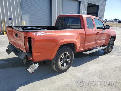 Trzecie zdjęcie samochodu z tyłu: 2017 TOYOTA TACOMA ACCESS CAB VIN:5TFRZ5CN9HX041439 - miniatura