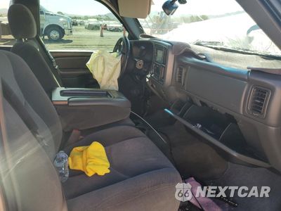 Zdjęcie 8 z 11 samochodu: 2005 CHEVROLET SILVERADO C1500 VIN:2GCEC19T551297598 - miniatura
