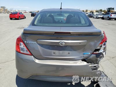 Zdjęcie 6 z 12 samochodu: 2015 NISSAN VERSA S VIN:3N1CN7AP7FL812316 - miniatura