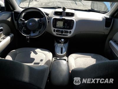 Zdjęcie 8 z 13 samochodu: 2017 KIA SOUL EV VIN:KNDJP3AE7H7021104 - miniatura