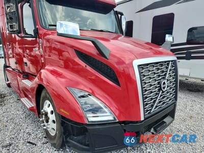 Zdjęcie 7 z 10 samochodu: 2019 VOLVO VNL SEMI TRUCK VIN:4V4NC9EH6KN903828 - miniatura