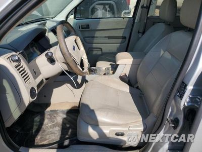 Zdjęcie 7 z 13 samochodu: 2008 FORD ESCAPE XLT VIN:1FMCU03108KE11156 - miniatura