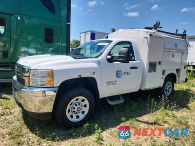2013 CHEVROLET SILVERADO C3500 1GB3CZCG9DF151735 - główne zdjęcie licytacji z USA - miniatura