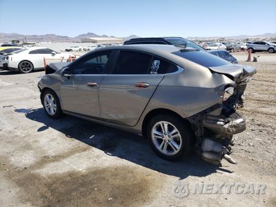 Drugie zdjęcie samochodu z przodu: 2017 CHEVROLET CRUZE LT VIN:1G1BE5SM2H7174915 - miniatura