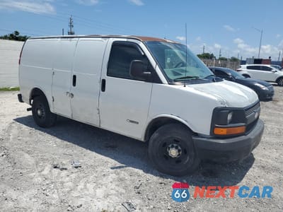 Czwarte zdjęcie samochodu z boku: 2004 CHEVROLET EXPRESS G2500 VIN:1GCGG25V641106110 - miniatura