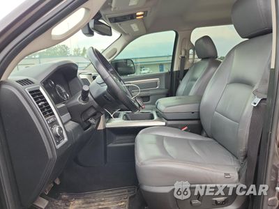 Zdjęcie 7 z 12 samochodu: 2016 RAM 2500 SLT VIN:3C6UR5ML5GG113142 - miniatura