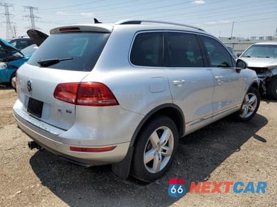 Trzecie zdjęcie samochodu z tyłu: 2012 VOLKSWAGEN TOUAREG V6 VIN:WVGFF9BP3CD003975 - miniatura
