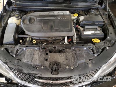 Zdjęcie 11 z 14 samochodu: 2015 CHRYSLER 200 C VIN:1C3CCCCG9FN509826 - miniatura