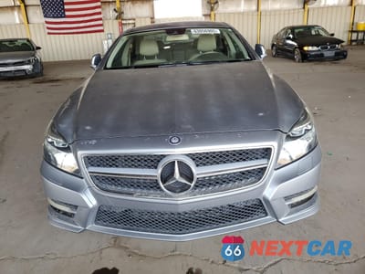 Piąte zdjęcie samochodu w środku: 2013 MERCEDES-BENZ CLS 550 VIN:WDDLJ7DB0DA080890 - miniatura