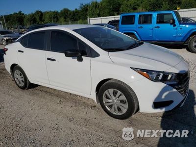 Czwarte zdjęcie samochodu z boku: 2024 NISSAN VERSA S VIN:3N1CN8BV1RL843245 - miniatura
