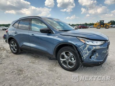 Czwarte zdjęcie samochodu z boku: 2025 FORD ESCAPE ST LINE VIN:1FMCU9MN9SUA24395 - miniatura