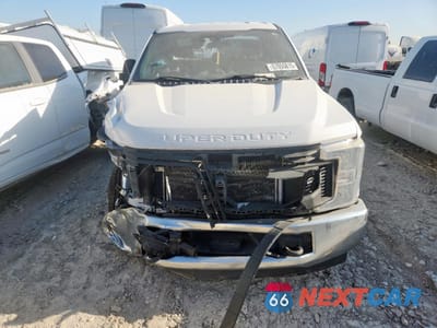 Piąte zdjęcie samochodu w środku: 2018 FORD F350 SUPER DUTY VIN:1FD8X3A64JEC67600 - miniatura