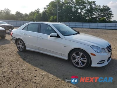 Czwarte zdjęcie samochodu z boku: 2012 MERCEDES-BENZ E 350 4MATIC VIN:WDDHF8JB3CA568800 - miniatura