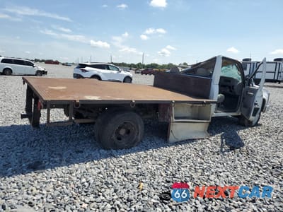 Trzecie zdjęcie samochodu z tyłu: 2000 CHEVROLET GMT-400 C3500 VIN:1GBJC34RXYF432713 - miniatura