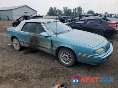 Czwarte zdjęcie samochodu z boku: 1993 CHRYSLER LEBARON VIN:1C3XU4534PF560600 - miniatura