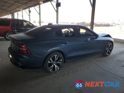 Trzecie zdjęcie samochodu z tyłu: 2024 VOLVO S60 PLUS VIN:7JRL12FL8RG299301 - miniatura