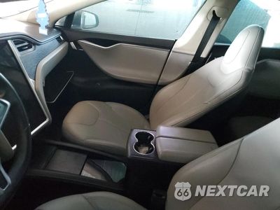 Zdjęcie 7 z 13 samochodu: 2013 TESLA MODEL S VIN:5YJSA1CG3DFP03930 - miniatura