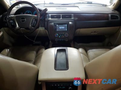 Zdjęcie 8 z 15 samochodu: 2009 GMC YUKON XL DENALI VIN:1GKFK06239R281415 - miniatura