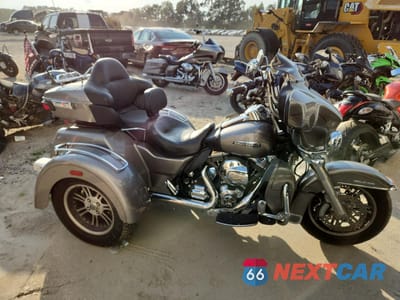 2016 HARLEY-DAVIDSON FLHTCUTG TRI GLIDE ULTRA 1HD1MAL17GB852796 - główne zdjęcie licytacji z USA - miniatura