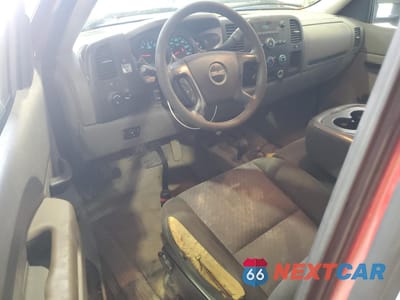 Zdjęcie 8 z 12 samochodu: 2013 GMC SIERRA K35 - TRUCKS VIN:1GD322CG0DF113649 - miniatura