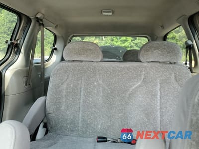 Zdjęcie 10 z 13 samochodu: 2000 NISSAN QUEST SE VIN:4N2XN11T9YD821002 - miniatura